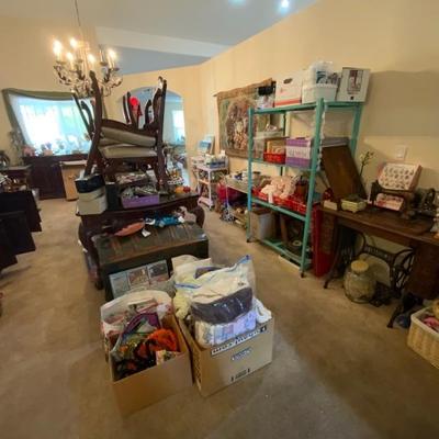 Estate sale photo