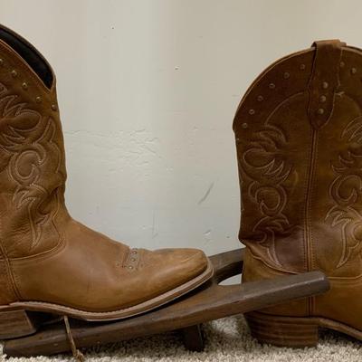 Leather Boot Size 9M And Boot Jack