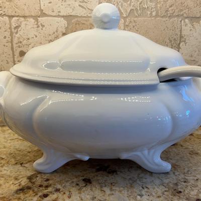 Loucarte Ceramic Soup Tureen