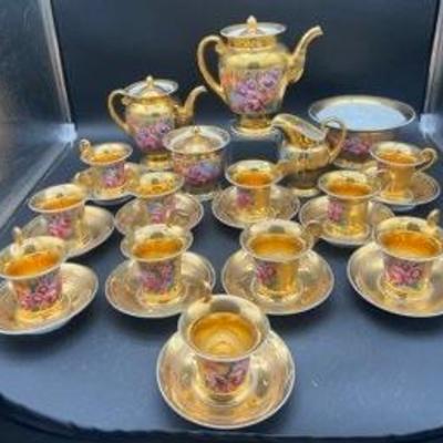 Twenty-Nine Piece 1830s Gold And Hand Painted Floral Tea Set