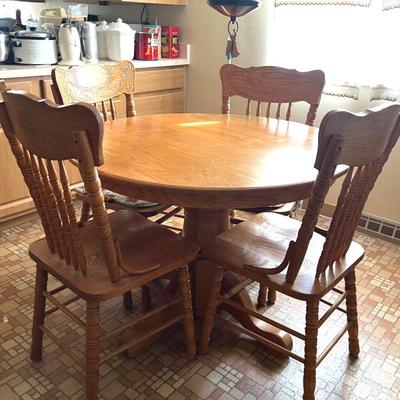 Oak Pedestal Dining Table with Pressed Back Chairs (4), Reproduction