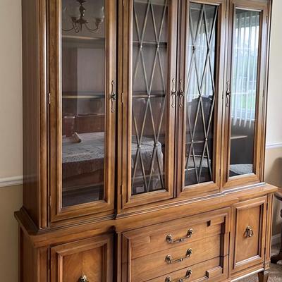Thomasville China Cabinet