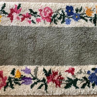Hand Hooked Wool Floral Rug