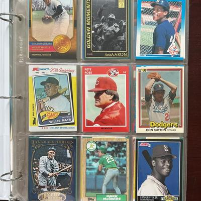 Over 200 Vintage Baseball Cards. Willie Mays, Pete Rose, Hank Aaron, and More