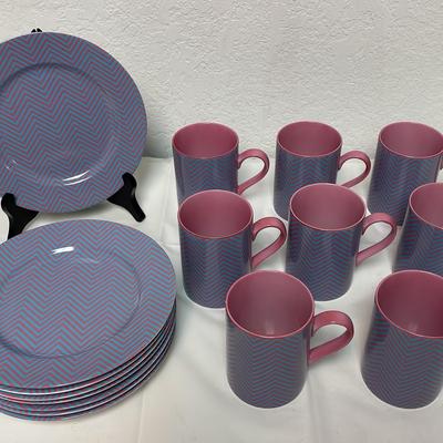 Fitz And Floyd 8 Pc Herringbone Plates And Mugs