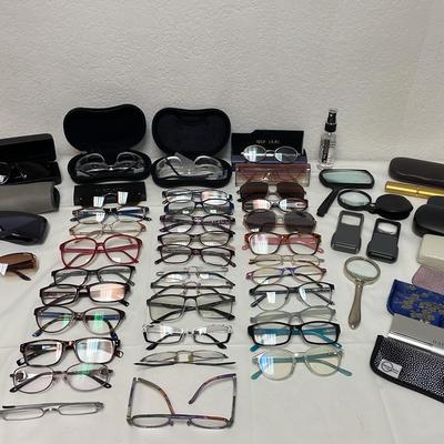 Sunglasses, Readers, Magnifying Glasses And Cases