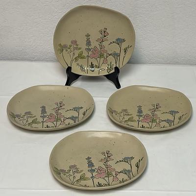 Spectrum Spring Pressed Garden Flowers Side Salad Plates 8”