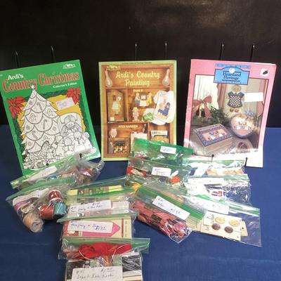Country Christmas collectors edition book, Ardis country painting book, heartla and Heritage book