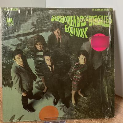 Sergio Mends&Brasil66 Equinox