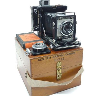 Vintage Graflex Century Graphic Camera w/ Case
