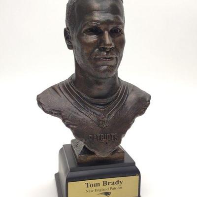 Patriots Tom Brady Football Player Bust Sculpture