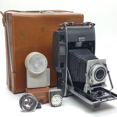 Vintage Polaroid Land Camera 110B w/ Case