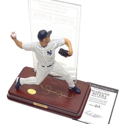 Yankees Mariano Rivera Baseball Player Figurine