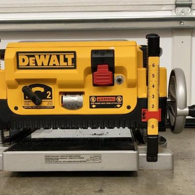 DEWALT 13-in W 15.0 -Amp Benchtop Planer