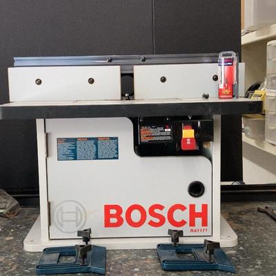 Bosch RA1171 Cabinet Style Router Table With Router