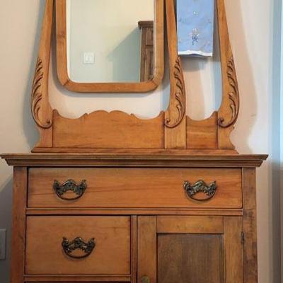 Vintage Dry Sink With Mirror And Towel Bar