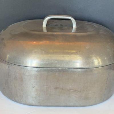 intage Wagner Ware Sydney O Magnalite Oval Roaster/Dutch Oven
