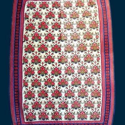 Vintage Rose Pattern Rug
