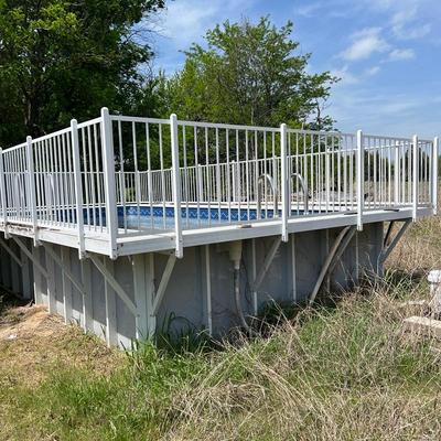 Kyak above ground pool with deck