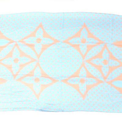Lot 160 gorgeous louis vuitton baby blue pink scarf