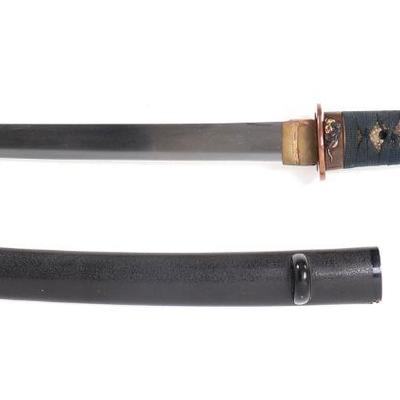 Lot 57 signed japanese tanto dagger koto period 800 1596