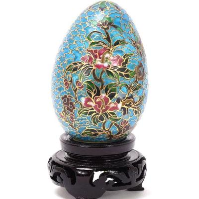 Lot 284 gorgeous light blue chinese cloisonne egg on stand