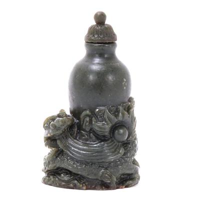 Lot 326 chinese dark green hardstone carved snuff bottle