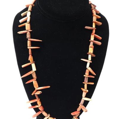 Lot 168 native american spondylus necklace