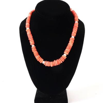 Lot 178 stunning coral bead pearl style bead necklace