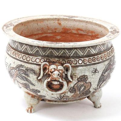 Lot 321 lively chinese porcelain tripod planter
