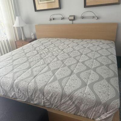 King Ikea Malm bed. Almost New 