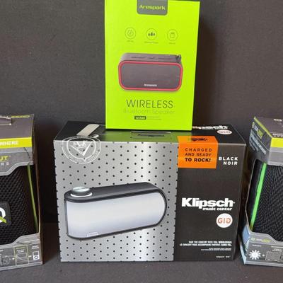 Wireless Speakers - Lot 1