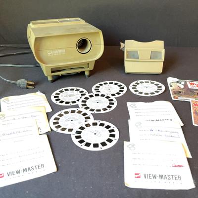  Vintage (1970s) View Master Projector and hand held viewer 