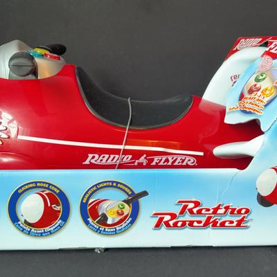 Radio Flyer - Retro Rocket! 
