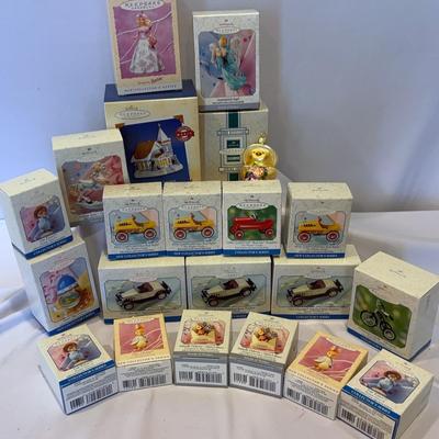 Hallmark Collectors Series Keepsake Ornaments 