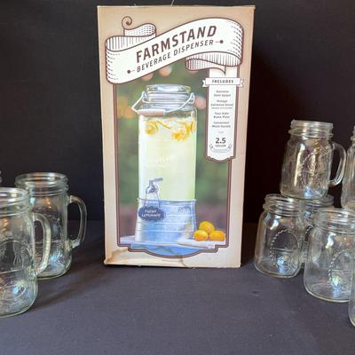 Beverage Dispenser + 13 Mason jars with handles 