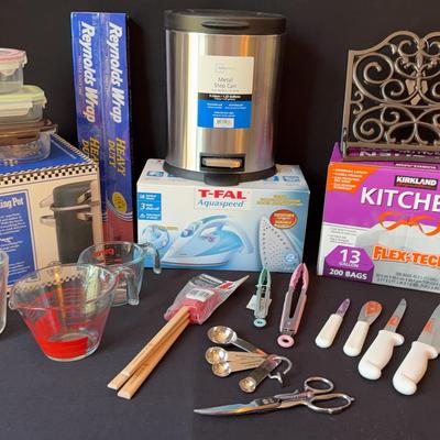 Know someone just starting off? Basic household goods set!