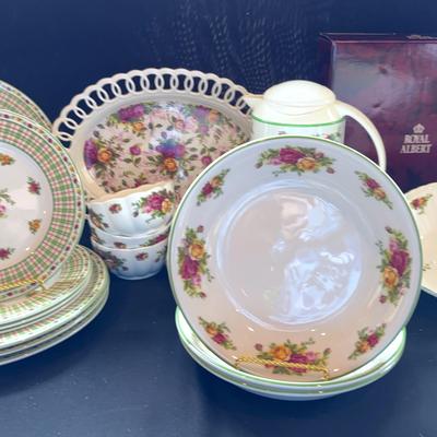 Royal Albert Old Country Roses: Dishes, Bowls, Platter, Pie Plate, Jam Jar, Carafe 8 Cup