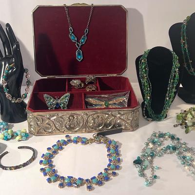 Hews Of Blue And Green Costume Jewelry 