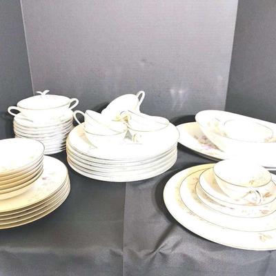Set of 8 Fine China Place Settings – Pink Roses, Green Accents, Gold-Plated Trim