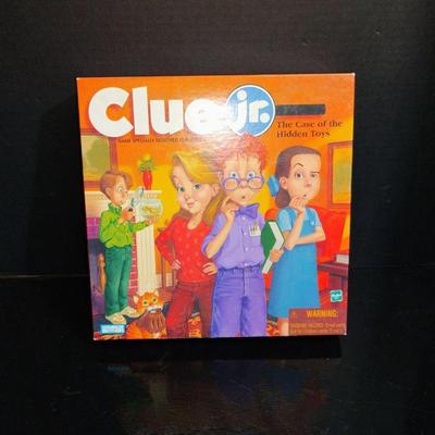 Lot of 5 Assorted Board Games – Clue Jr., Family Feud, The Investors, Wizbits, MB Prize Property