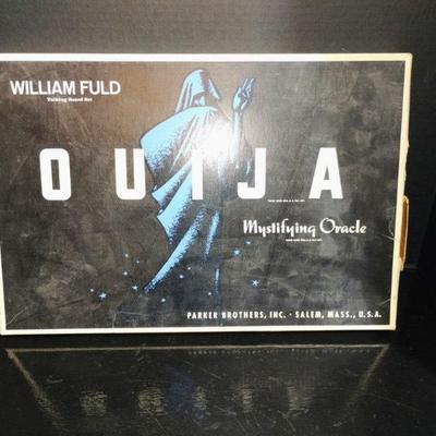 Vintage William Fuld Ouija Board – Mystifying Oracle – Classic Spirit Talking Game