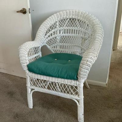 White Wicker Arm Chair