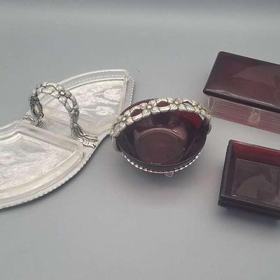 Dark Red & Clear Glass Serving Dishes And Vessels 