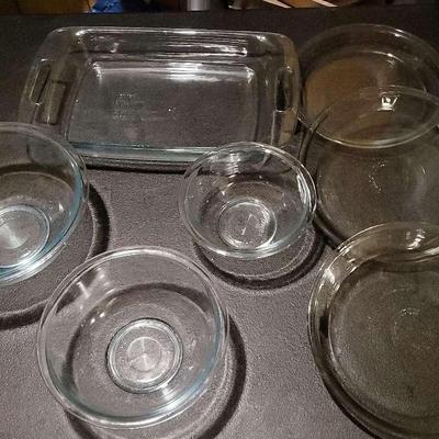 pyrex nesting Bowls, Pie Plates, And Casserole Dish