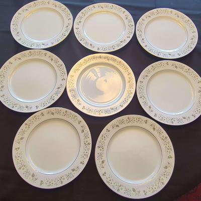 Imperial China W. Dalton 745 Wildflower Dinner Plates For 8