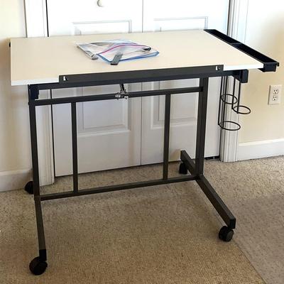 Studio RTA Craft Station / Standing Desk