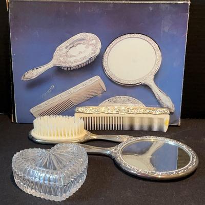 Silverplate 3pc Dresser Set With Glass Heart Trinket Box