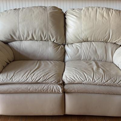 Reclining Leather Loveseat (Bone)