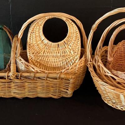 Wicker Baskets (7)